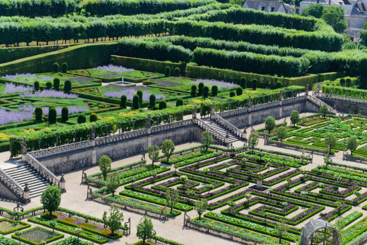 Jardin à la française ou jardin à l'anglaise — comparatif